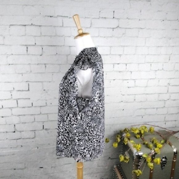 Elan Animal Print Smocked High Collar Flutter Sleeve Blouse Black Size Small - Picture 4 of 7